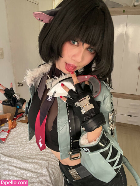Kettsley スター ヌード 写真