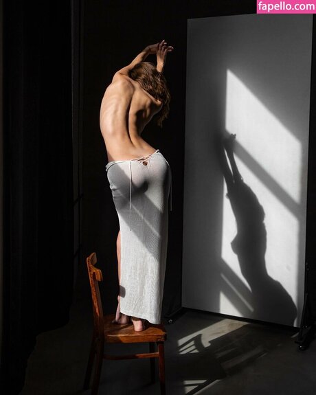 Anastasiia Mitina トップモデル 画像