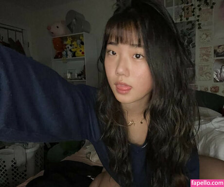 jinyasmr 無料のポルノスター 写真