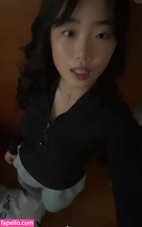 jinyasmr 美しいモデル 写真