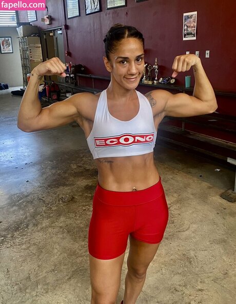 Amanda Serrano 高品質スター 写真