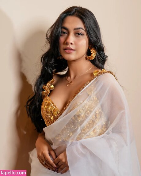 Reem Shaikh セクシーモデル 写真