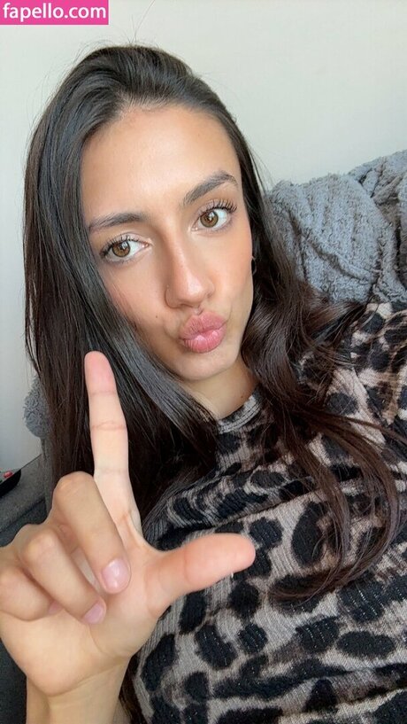 Elisha Walbyoff スター xxx 画像