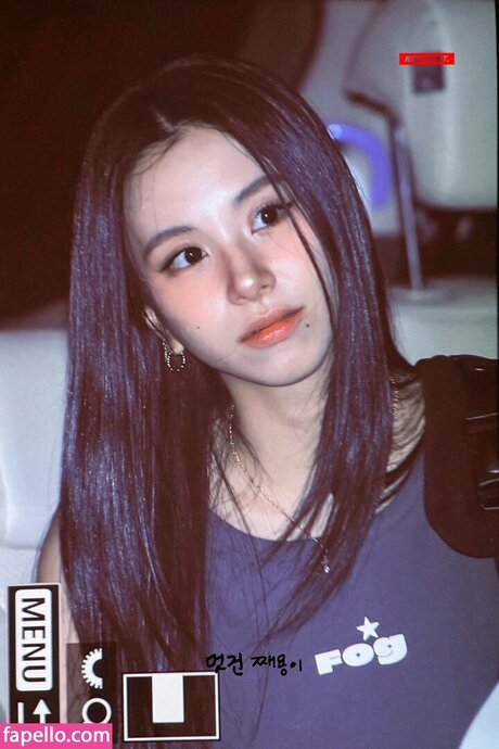 Chaeyoung セックスポルノスター ギャラリー