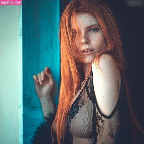Lucilla Jiggly ホットモデル 写真