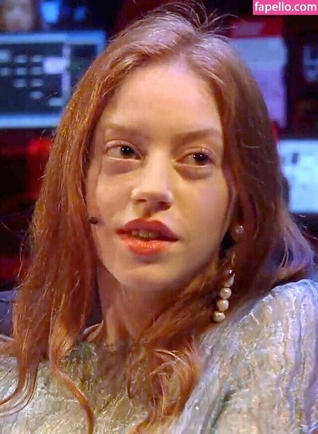 Lily Newmark ポルノスター 画像