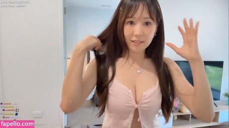 hello kiko ポルノスター エロティック 画像