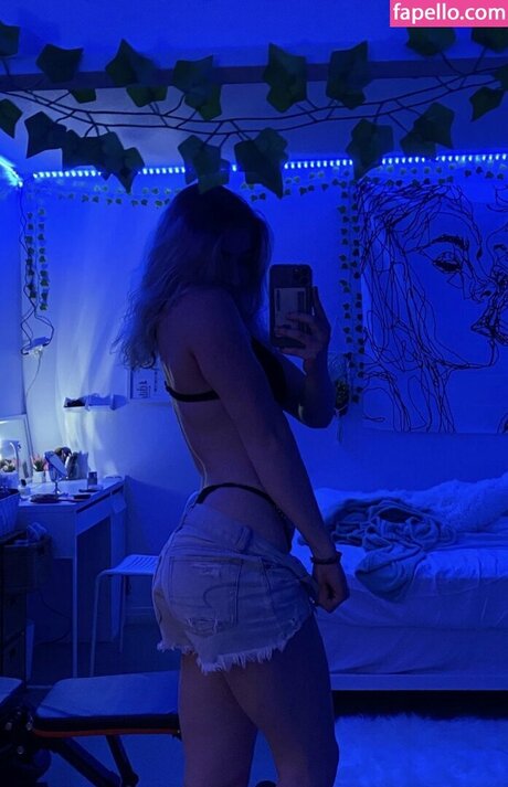 Alexa Matthews 素敵なスター 写真