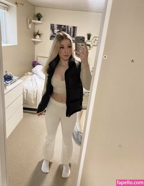 Alexa Matthews ヌードモデル 写真