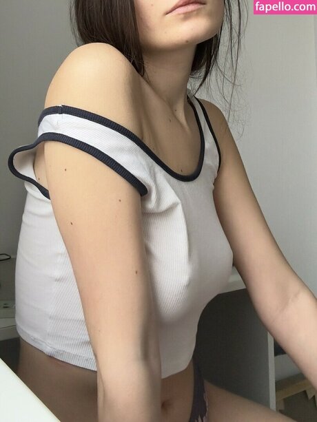 アジア人のお尻オンリーファンズ ホットセックス 写真