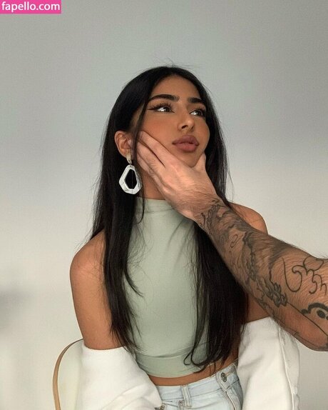 Iffat Marash 無料スター 写真