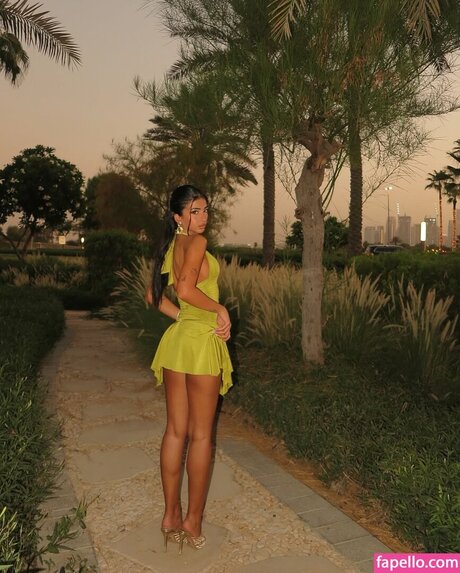 Iffat Marash ポルノスター 独占 写真