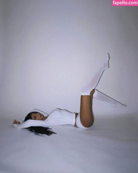 Iffat Marash 美しいポルノスター 写真