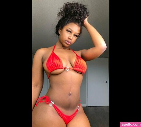 Yungnena 完璧なスター 写真