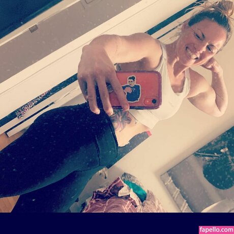 Heather Hardy 完璧なスター 写真