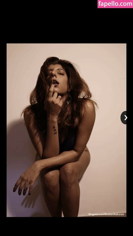 Muskan Thakurani ヌードモデル 写真