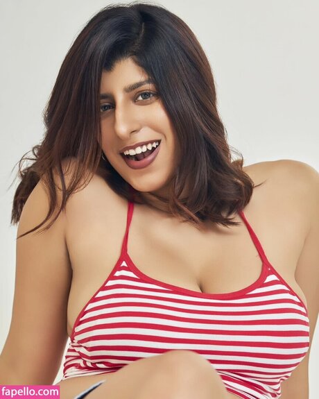 Muskan Thakurani 美しいスター 写真