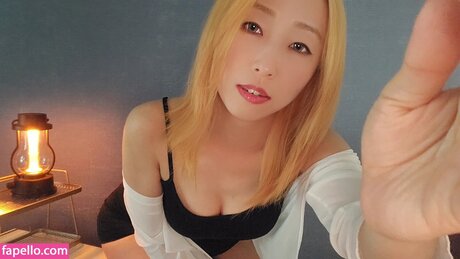 Nalbi ASMR セクシーモデル 写真