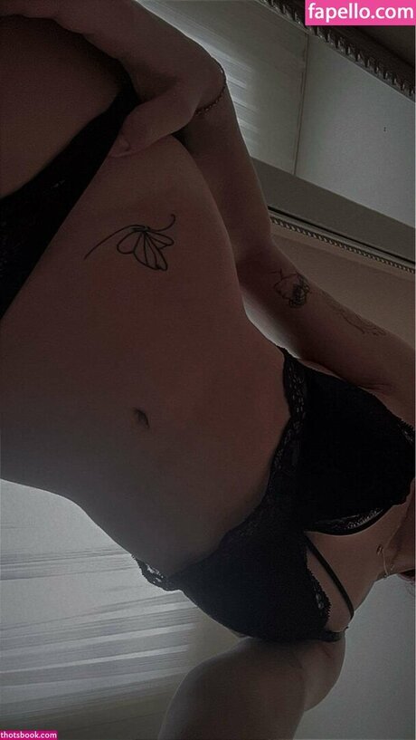Ayse Arslan 素敵なモデル 写真