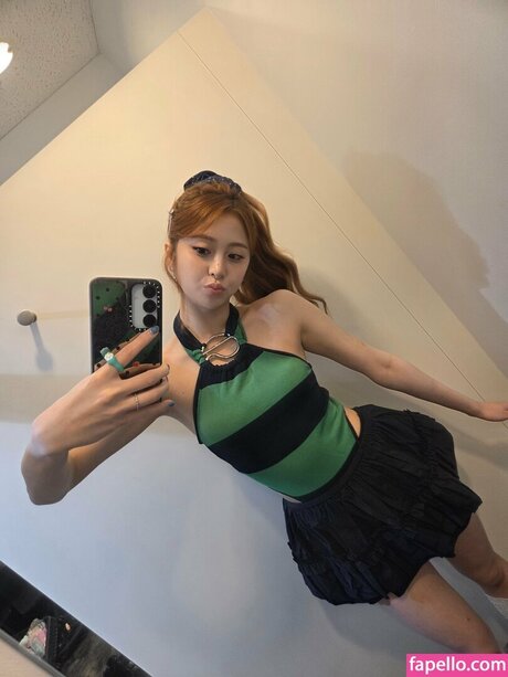 Huh Yunjin 無料モデル 画像