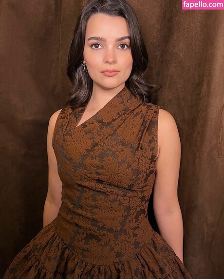 Brianna Hildebrand アダルトモデル 写真