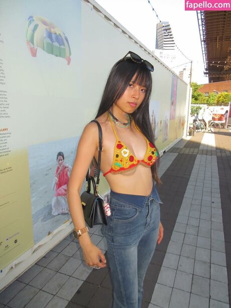 Lisa Tung セックスモデル 写真