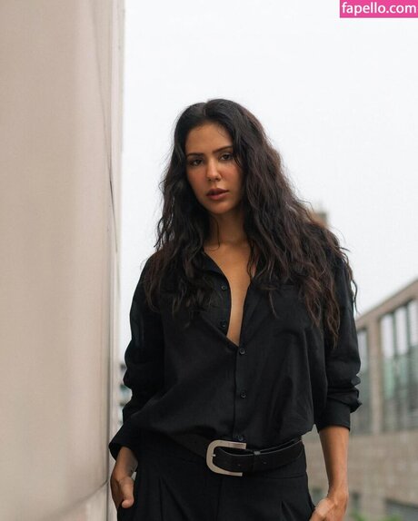 Sonam Bajwa 素敵なモデル 写真
