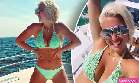 Savannah Chrisley エロティックなスター 写真