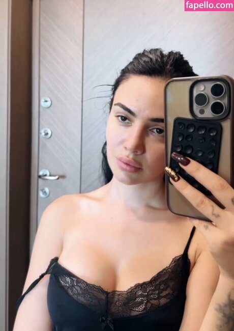 Ece Ronay 美しい女優 写真