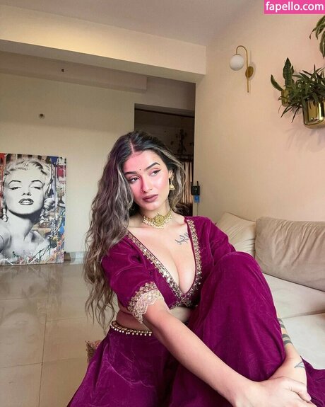 Shambhavi Singh モデル 写真