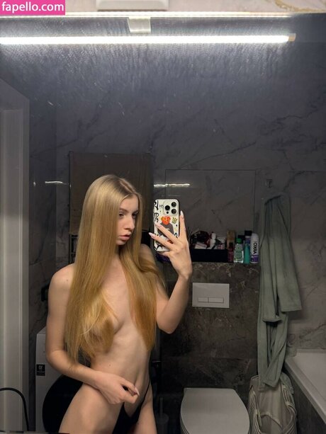 Sunnerylolly ヌード女優 写真