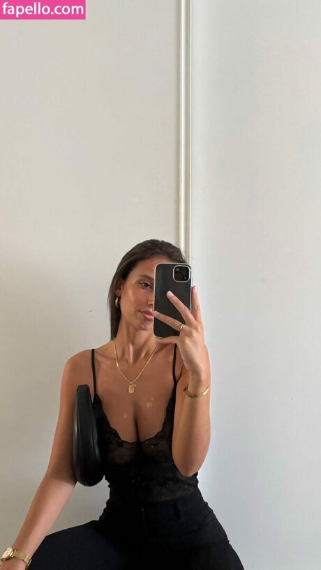 Sara Liso ポルノスター 独占 写真