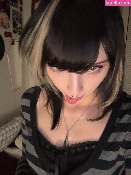 Vynomous セクシーなスター 写真