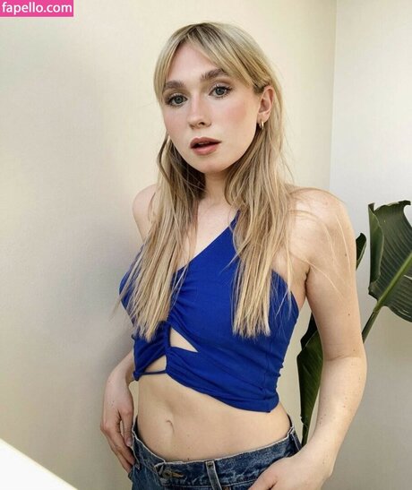 Veronika Slowikowska ヌードモデル 写真