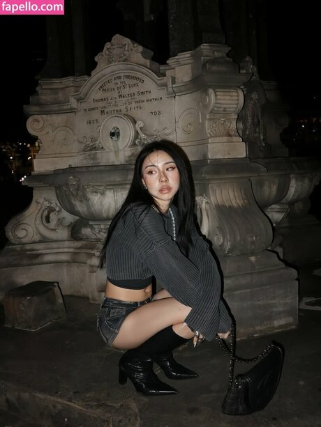 shirlizleee エロティックモデル 画像