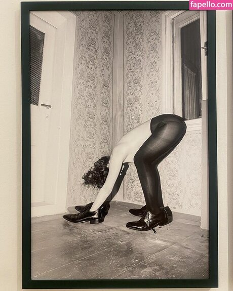 Ava Kalitowski セクシーモデル 画像