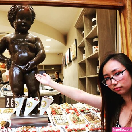 Sophia Phan ヌード女優 写真