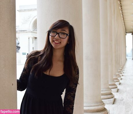 Sophia Phan セクシーなスター アーカイブ