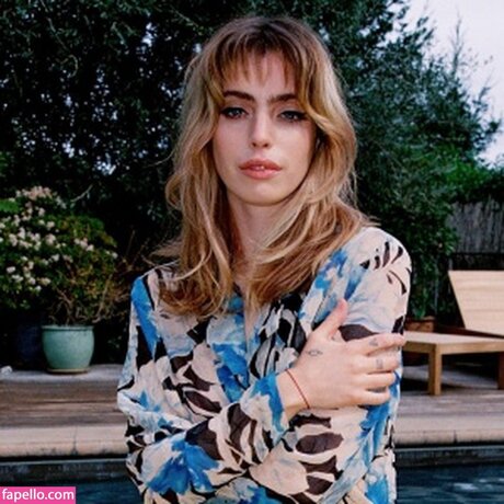 Clara McGregor かわいいモデル 写真