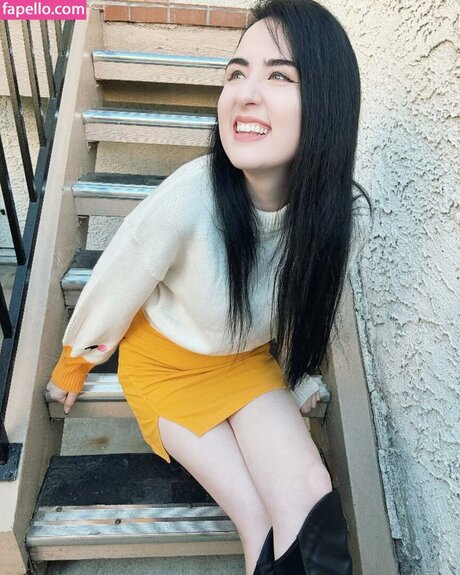 Amy Roberts ポルノモデル ギャラリー