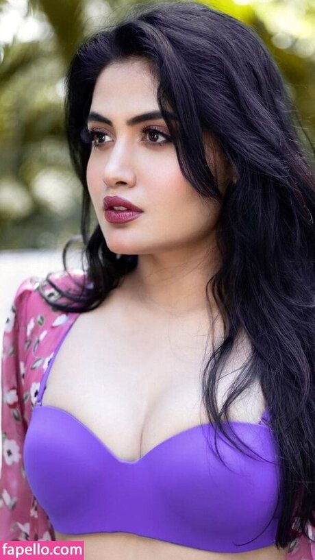 Manvi Chugh 無料のポルノスター ギャラリー