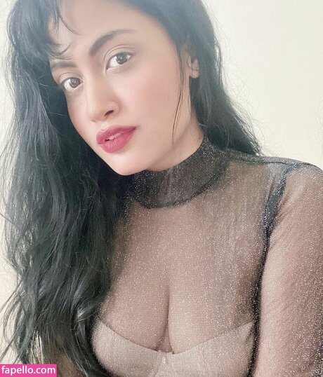 Manvi Chugh トップ女優 ギャラリー