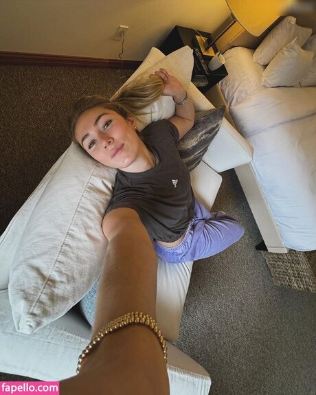 Mikaela Shiffrin ホットモデル 画像