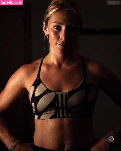 Mikaela Shiffrin ポルノモデル 写真