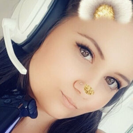 Chelzbcfcburke セックス女優 画像