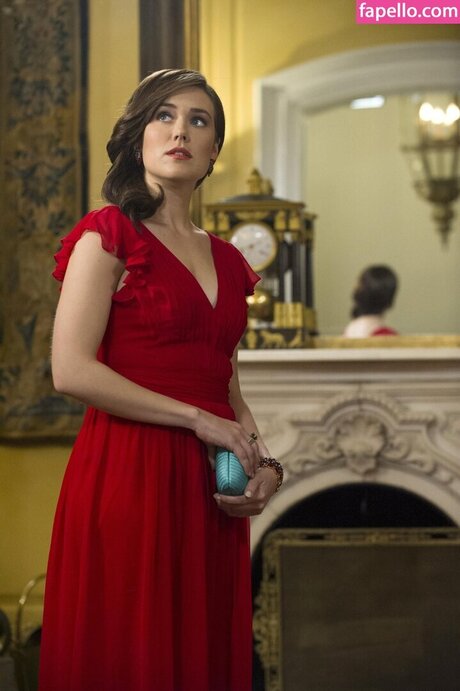 Megan Boone xxxスター 写真