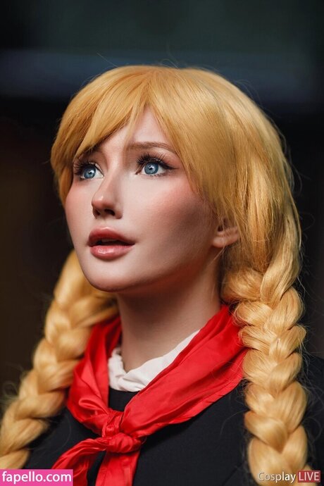 Elena Kyalviyainen 無料モデル 写真