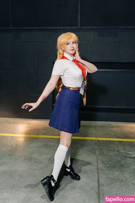 Elena Kyalviyainen アダルトスター 写真
