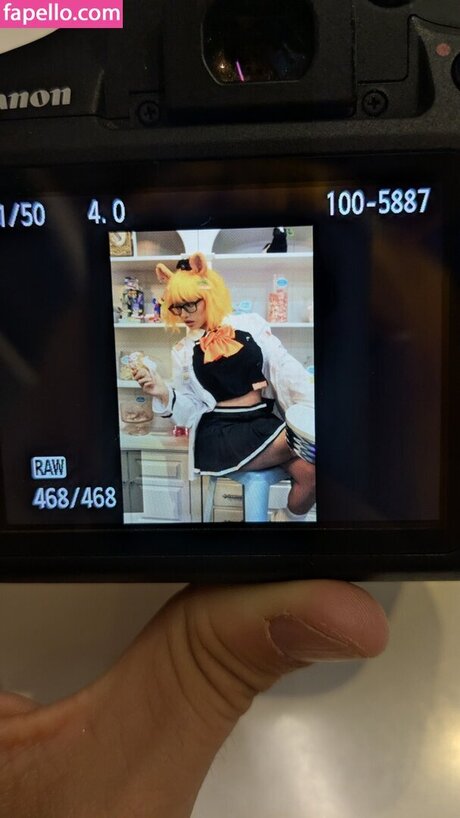 Gumbun アダルトスター 写真