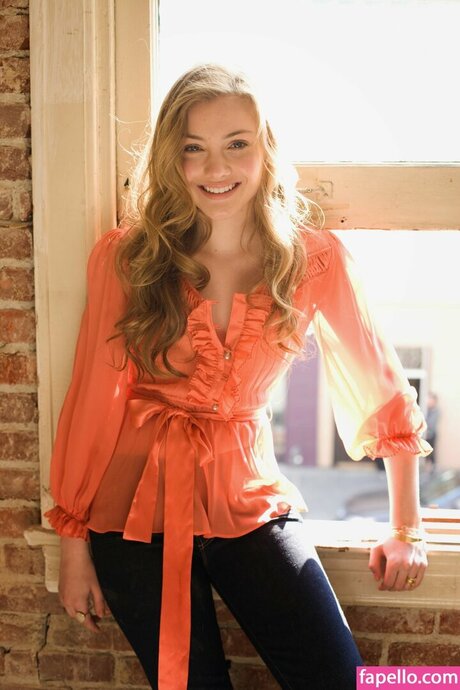 Skyler Samuels ヌード女優 画像